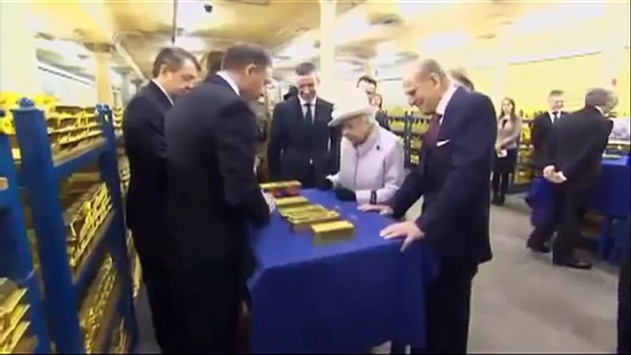 Rothschilds Snub Queen Elizabeth II at Bank of England visit