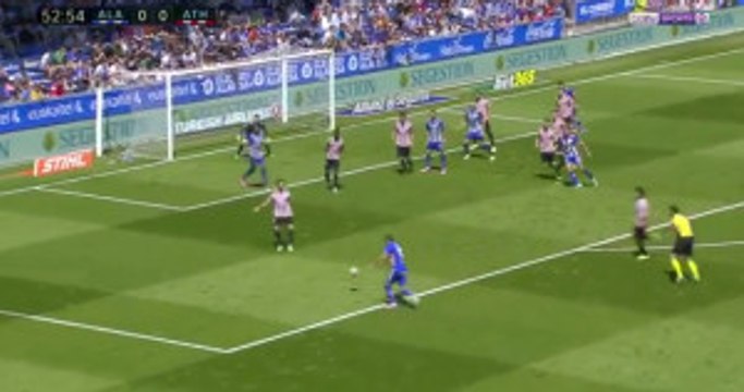 Alaves'li Futbolcu, Attığı Şık Golle İzleyenleri Kendine Hayran Bıraktı
