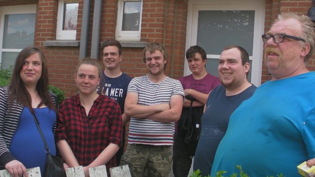 Famille Mathieu: un père seul élève ses dix enfants