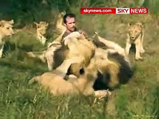 South African 'Lion King' Is Like One Of The Pride - YouTube