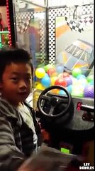 Une machine à pince qui ne fait aucun cadeau !