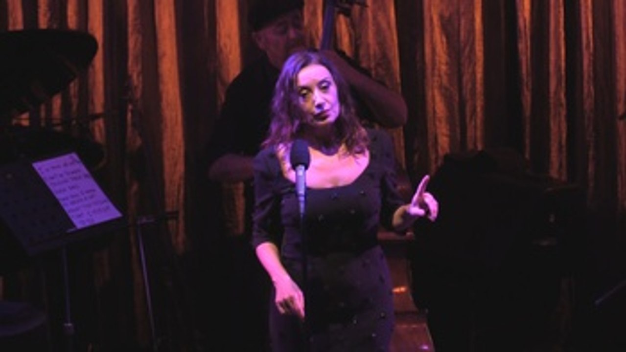 Luz Casal derrocha "pasión" en su primera actuación en Japón