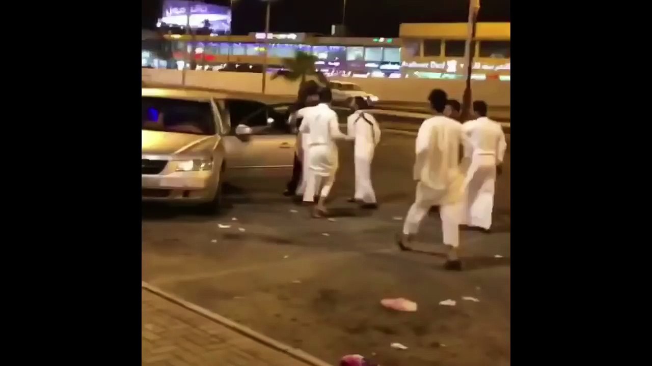 تحرش ببنات بالحكير مول - تبوك