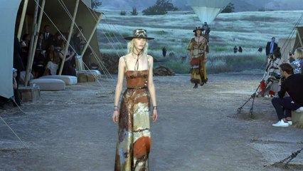 Dior défile dans les collines de Los Angeles