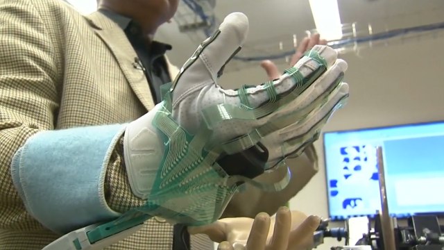 These Smart Gloves Can Detect Muscle Stiffness
