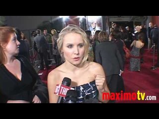 Kristen Bell Knows Karate