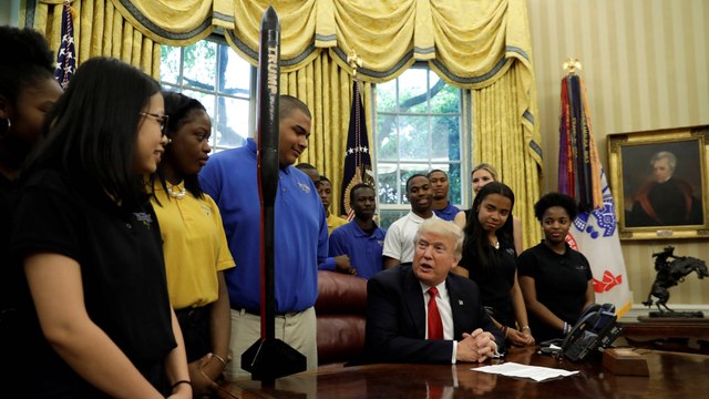President meets students who named their rocket ‘Trump’