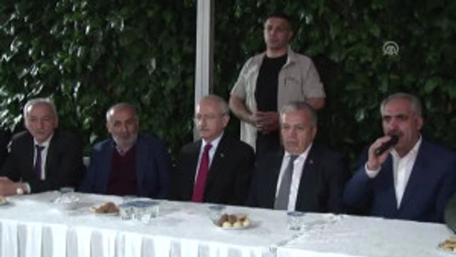 Kılıçdaroğlu, Taziye Ziyaretinde Bulundu