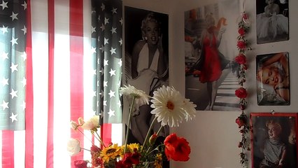 alain souchon la vie ne vaut rien .