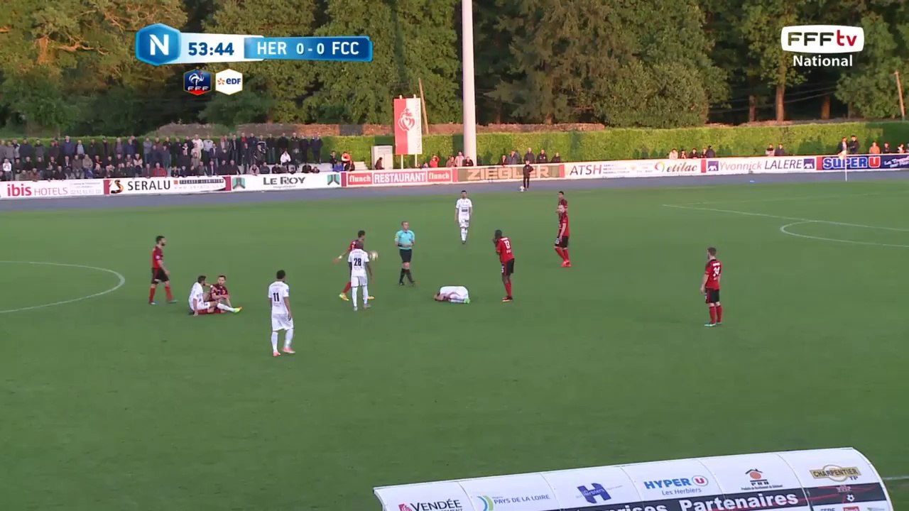 1er Carton Jaune pour Les Herbiers