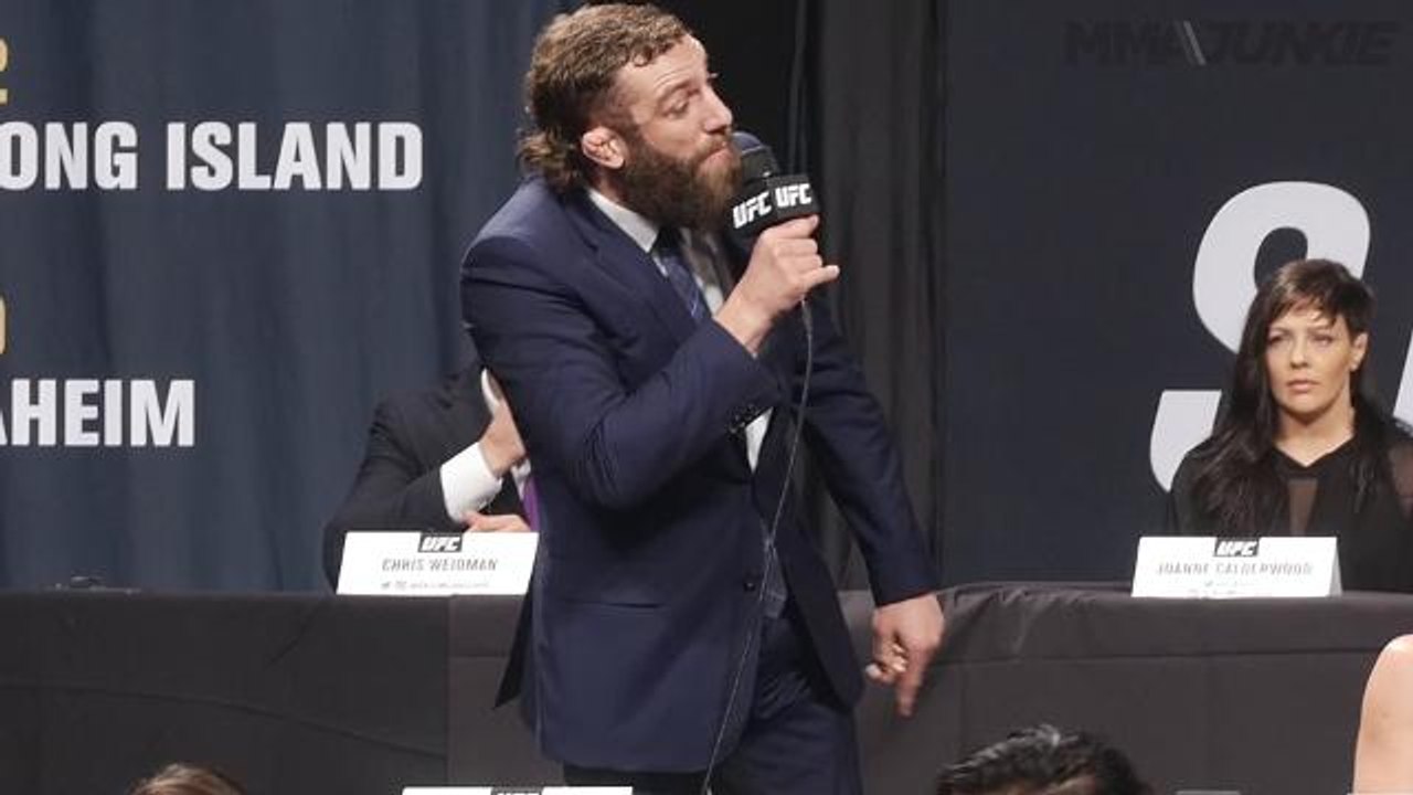 Kevin Lee and Michael Chiesa come to blows in UFC summer kick-off press conference