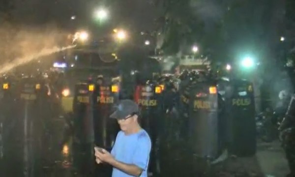 Unjuk Rasa Massa Ahok di Pengadilan Tinggi Berakhir Ricuh