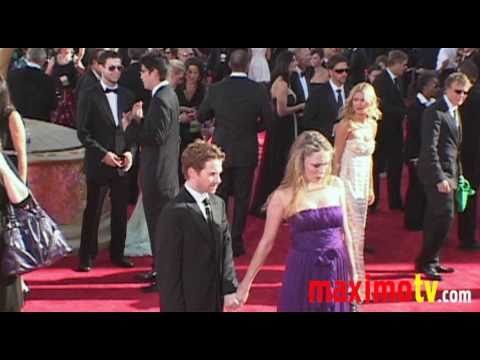 Family Guy Seth Green & Clare Grant at 2009 PRIMETIME EMMY AWARDS