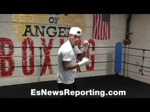 Gab Rosado shadow boxing - EsNews Boxing