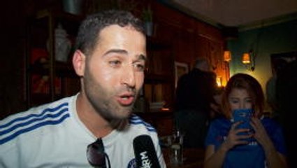 Descargar video: Chelsea fans partying a bit hard?