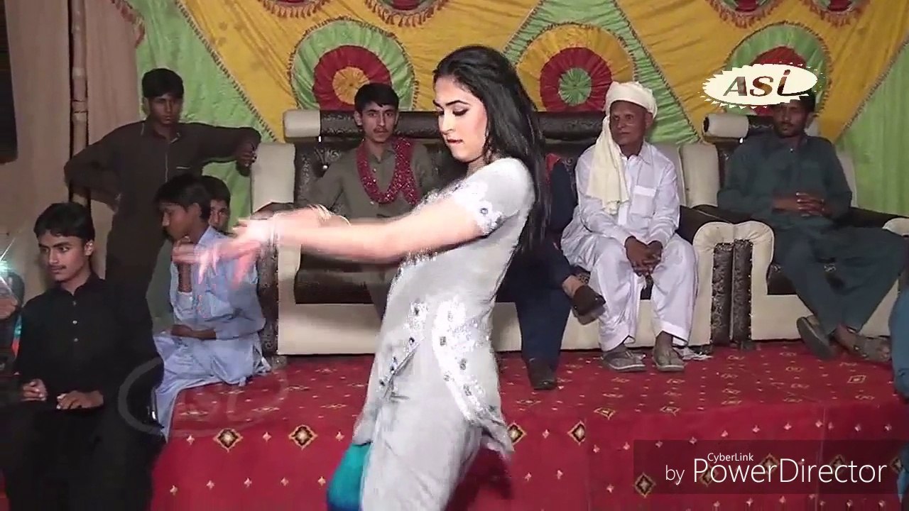 Noor _Malik_Latest _Mujra_2017_Way_Phar_Meri_Bahn_Mahiya