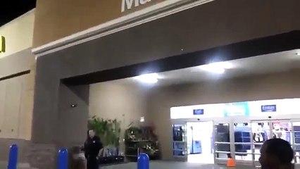 Cop Goes Crazy at Innocent Guys Filming a WalMart in Houston: 1st Amendment Audit