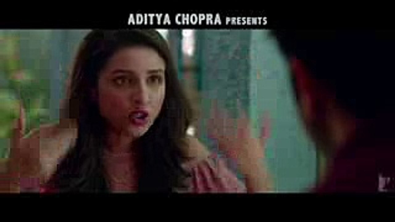 Hot Toh Main Hoon Na - Meri Pyaari Bindu - Dialogue Promo - Ayushmann - Parineeti - In Cinemas Now