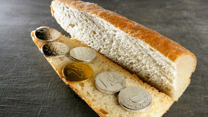 10 Extremely Bizarre Eating Addictions