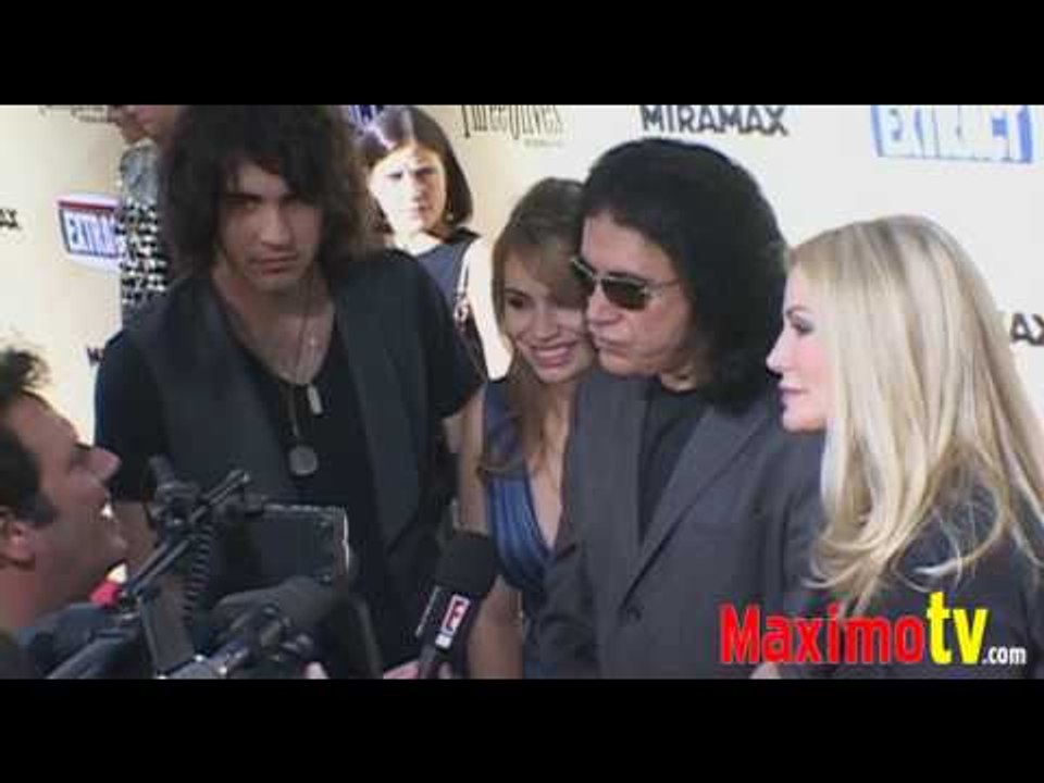 GENE SIMMONS on Dancing With The Stars at EXTRACT Premiere August 24, 2009