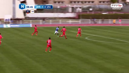 Demazeau s'interpose sur cette frappe en angle fermé