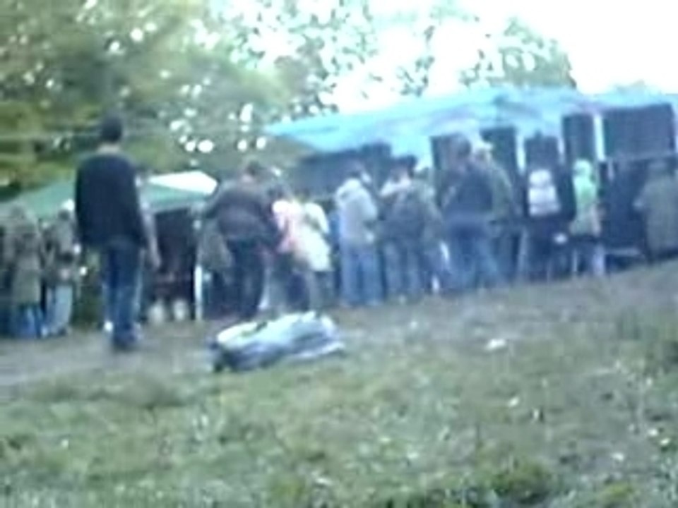 Teuf techno quingey by bobbyklo 06.10.2007