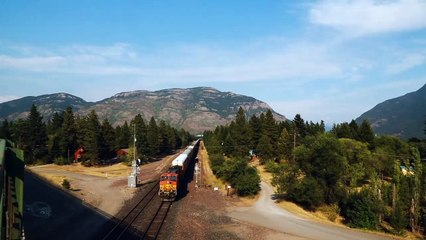 Tolle Aufnahmen einer Erkundungstour in Montana