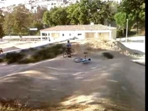 Saut Double Bmx Pennes mirabeau