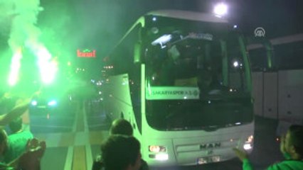 Sakaryaspor'a Coşkulu Karşılama