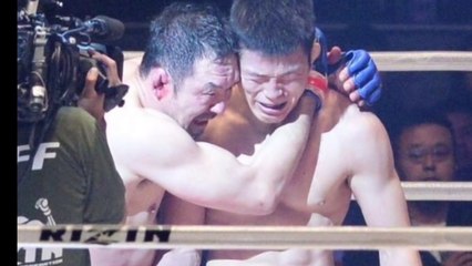 「格闘技・ＲＩＺＩＮ　ＦＩＧＨＴＩＮＧ　ＷＯＲＬＤ　ＧＲＡＮＤ－ＰＲＩＸ　２０１５　ＳＡＲＡＢＡの宴」桜庭に完勝の青木、ストップのタイミングに苦言「人をつぶして盛り上げるのか」