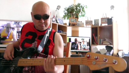 Down To The Bone Live Jam at the Festival Of Arts HD720 m2 Basscover4 Bob Roha