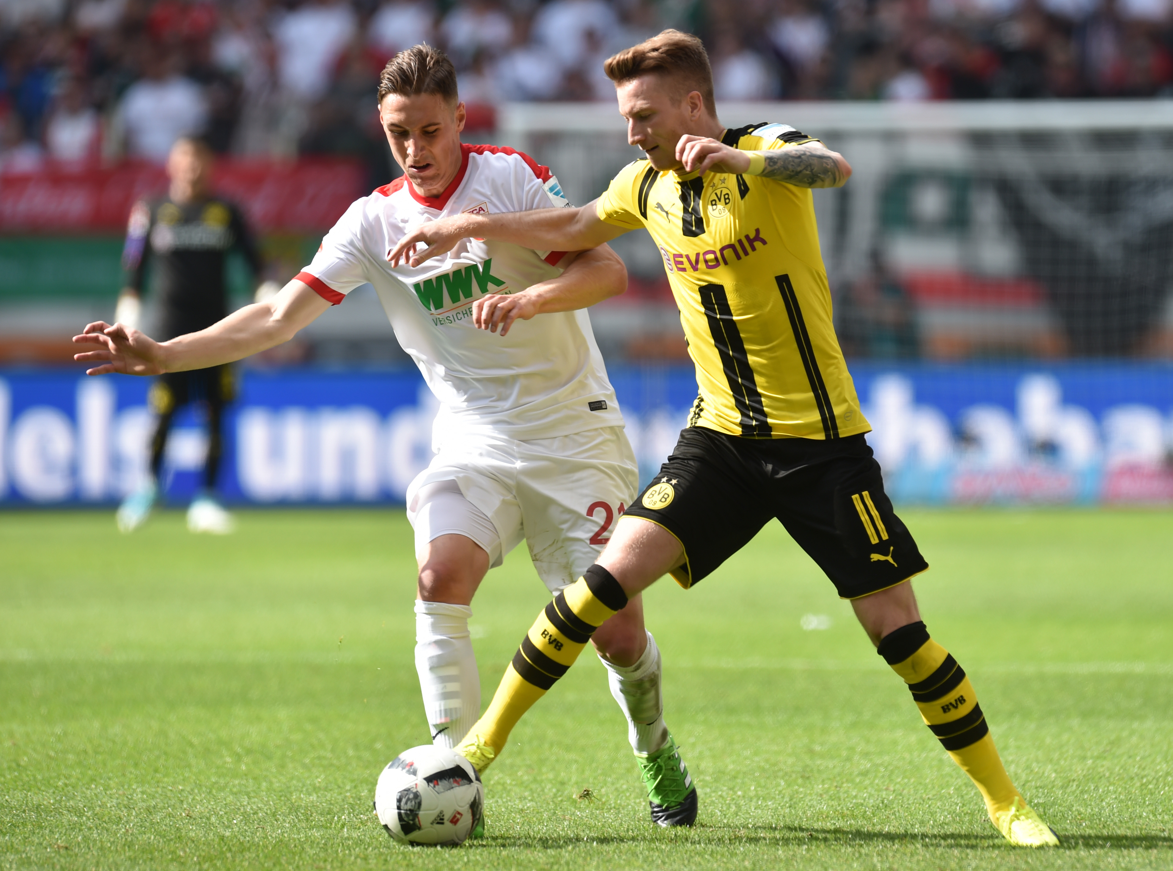 Bundesliga: Augsburg 1 	Borussia Dortmund 1