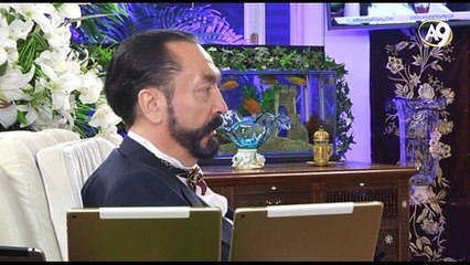 Münafık Müslümanlar aleyhine yaptıkları faaliyetle maddi gelir kazanmayı planlar