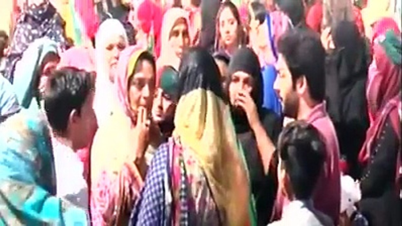 Imran Urges Pakistanis To Protect Their Own National Security
