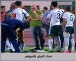 حسام حسن موقوف وبيوجه في ارض الملعب بين اشواط المصري وانبي (2)