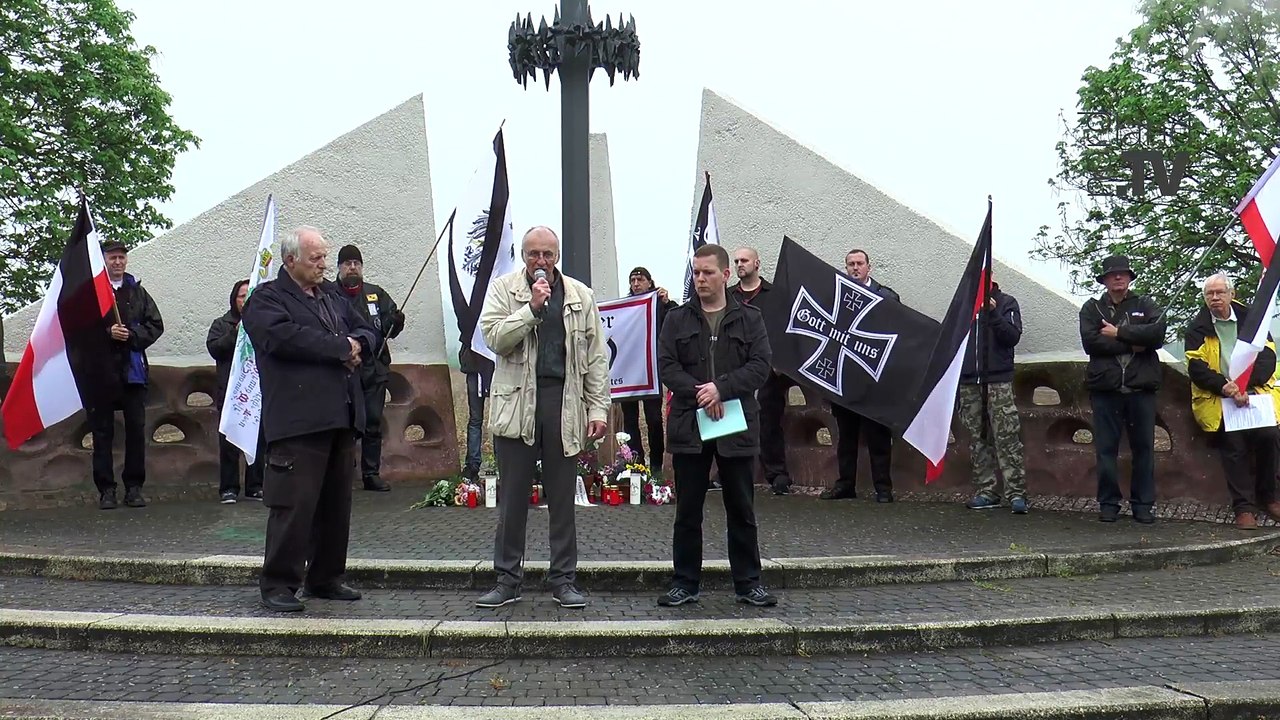 BEFREIUNG VON DER BEFREIUNGSLUEGE