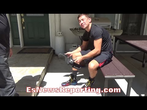 GENNADY GOLOVKIN LACING UP HIS JORDANS; CAN'T COUNT HOW MANY PAIRS HE OWNS - EsNews Boxing