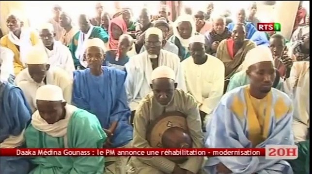 Macky Sall s'engage à moderniser Médina Gounass