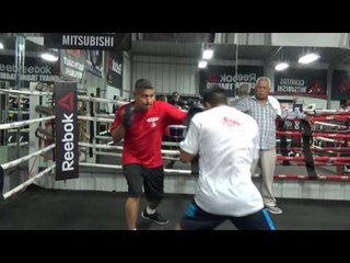 mikey garcia landing punches like a middle weight EsNews Boxing