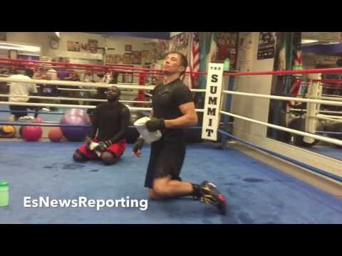 GENNADY GOLOVKIN SHOWS WHY HE HAS ONE THE BEST CHINS IN BOXING - EsNews Boxing