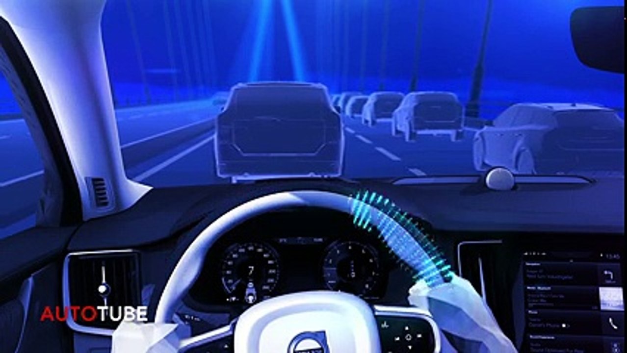 2016 Volvo S90 - Pilot Assist and Animal Detection