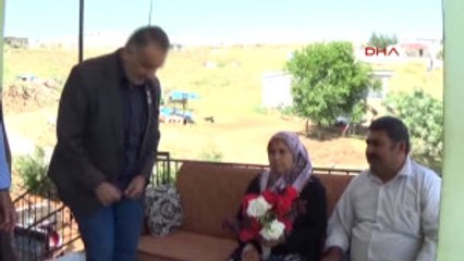 Gaziantep Anneler Günü'nde Şehit Oğlunun Kabrini Ziyaret Etti