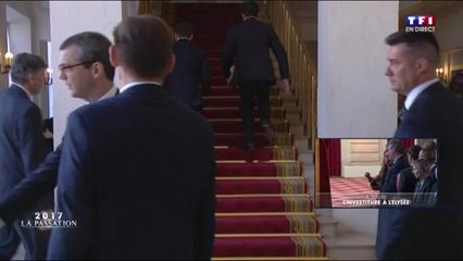 Pourquoi Emmanuel Macron est remonté précipitamment dans son bureau ?