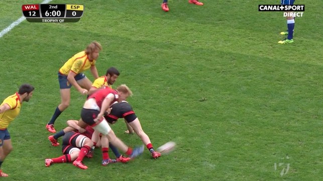 Le coup de pied / passe du gallois au World Series de Paris