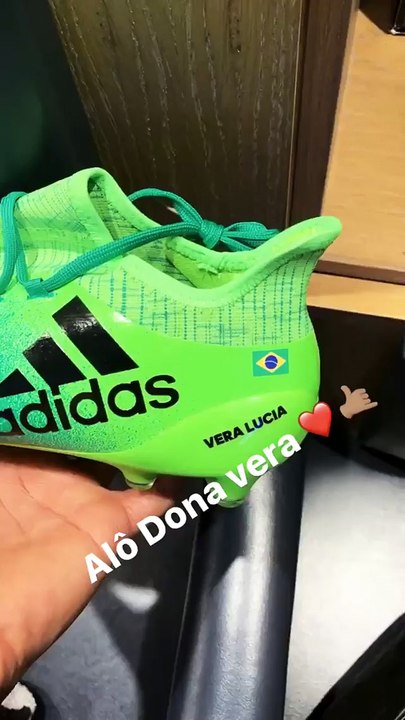 Gabriel Jesus dia das mães