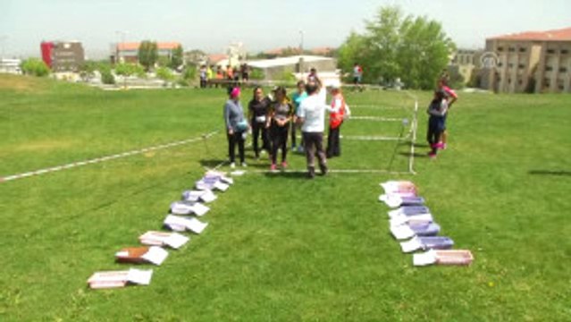 Anneler Günü'nü Oryantiring Yaparak Kutladılar