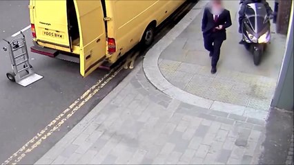 Vol à l'arracher en pleine rue... Et hop le téléphone