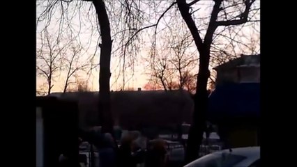 竜巻に巻き込まれるヘリコプター