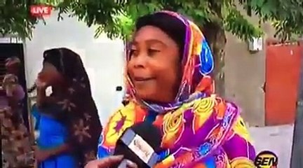 Insolite Golo Le Singe Sème La Terreur À Bopp.