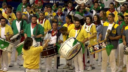 Quand 4 bandas jouent le Vino griego après le match Elan Béarnais - Nanterre